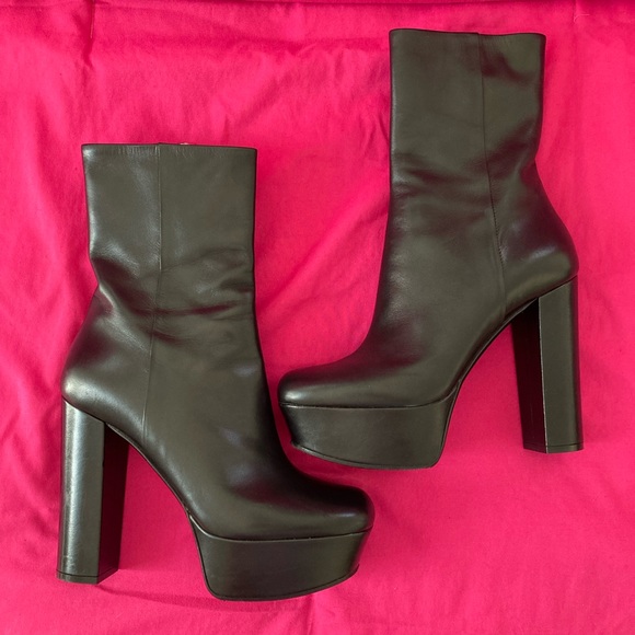 GUCCI black calf leather platform ankle boots - Picture 3 of 15